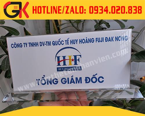 BẢNG CHỨC DANH CÓ ĐẾ ĐỂ BÀN MICA