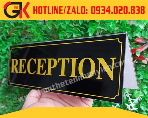KỆ CHỨC DANH MICA 2 MẶT